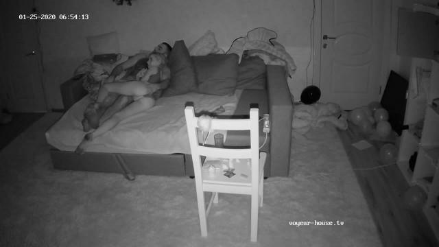 Похоже в этой комнате кто-то успел установить скрытую камеру - #2