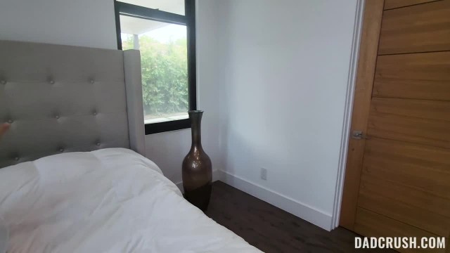 Папочка всегда знает, что лучше для приёмной дочери - #2