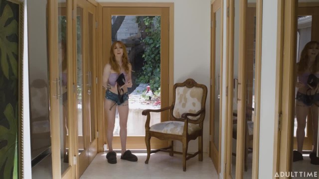 Путь в мир лесбийских наслаждений лучше начинать со зрелыми женщинами - #1