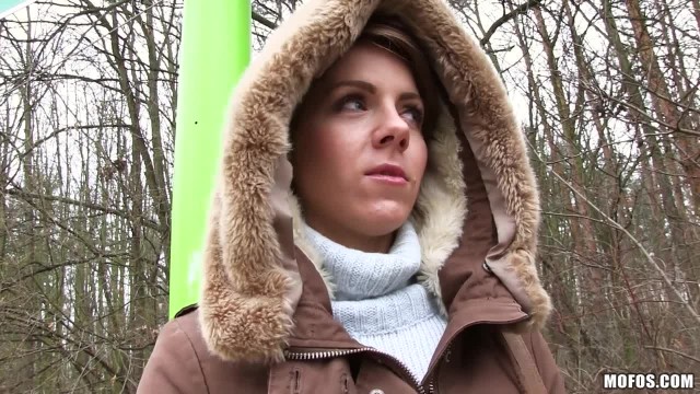 Поздняя осень не помешает хорошенько потрахаться на улице - #2